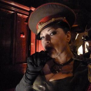 Meet your Posher, Malissa